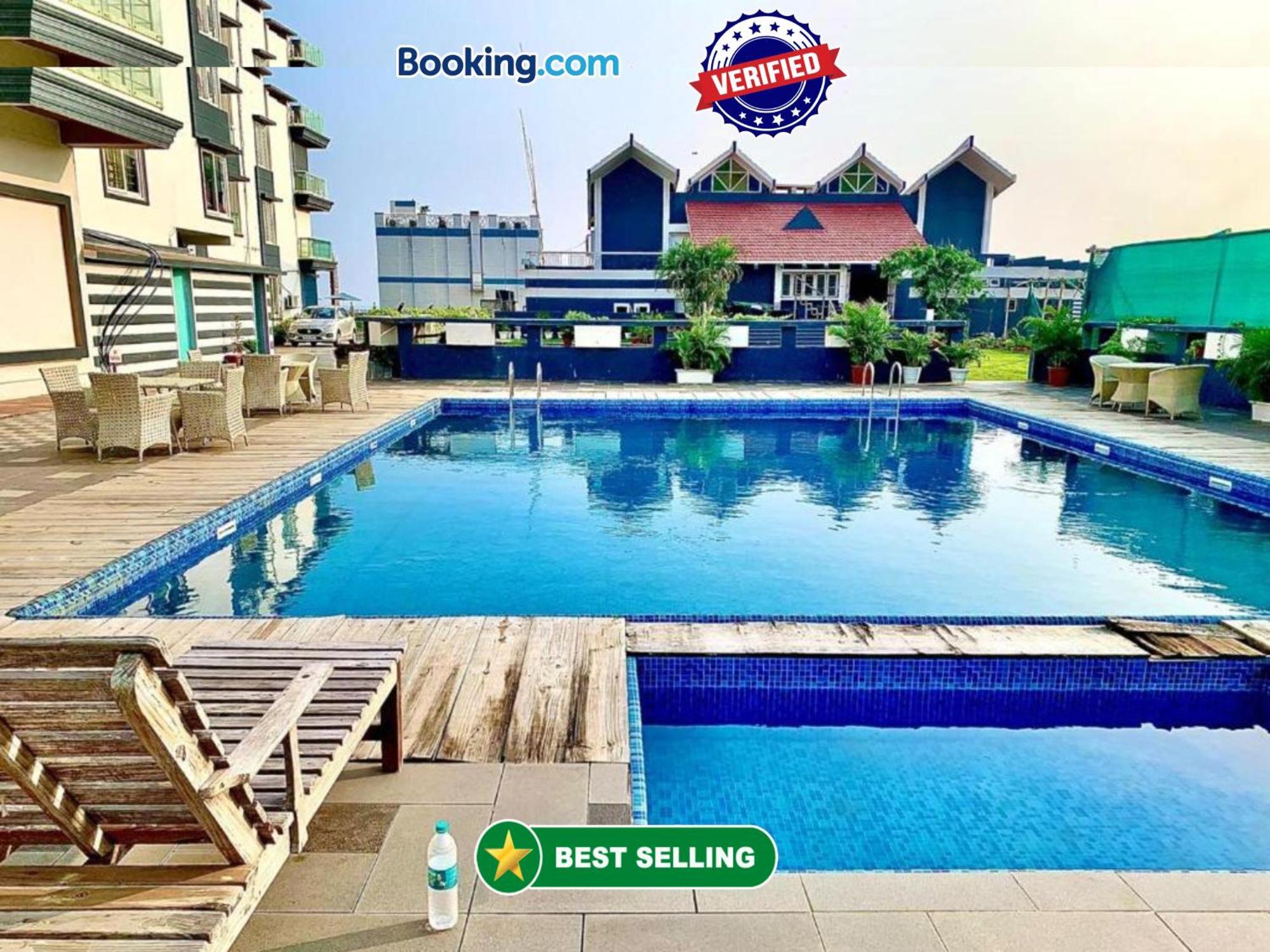 Gr Palace, In Front Of Sea-Beach With Breakfast, Swimming-Pool, Fully Air-Conditioned, Hotel With Parking Availability Puri Ngoại thất bức ảnh